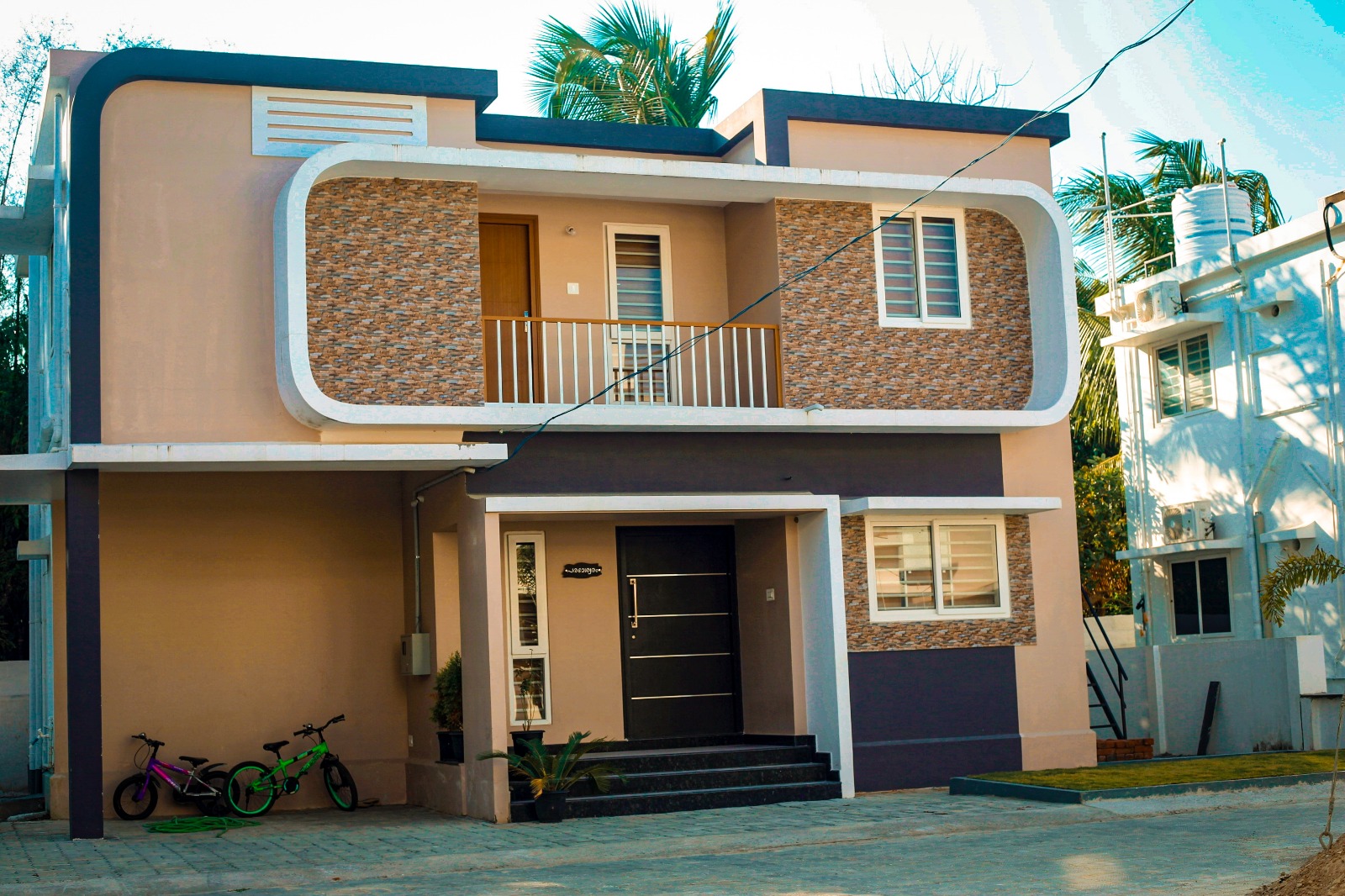 VICTORIA REALTORS USHAS