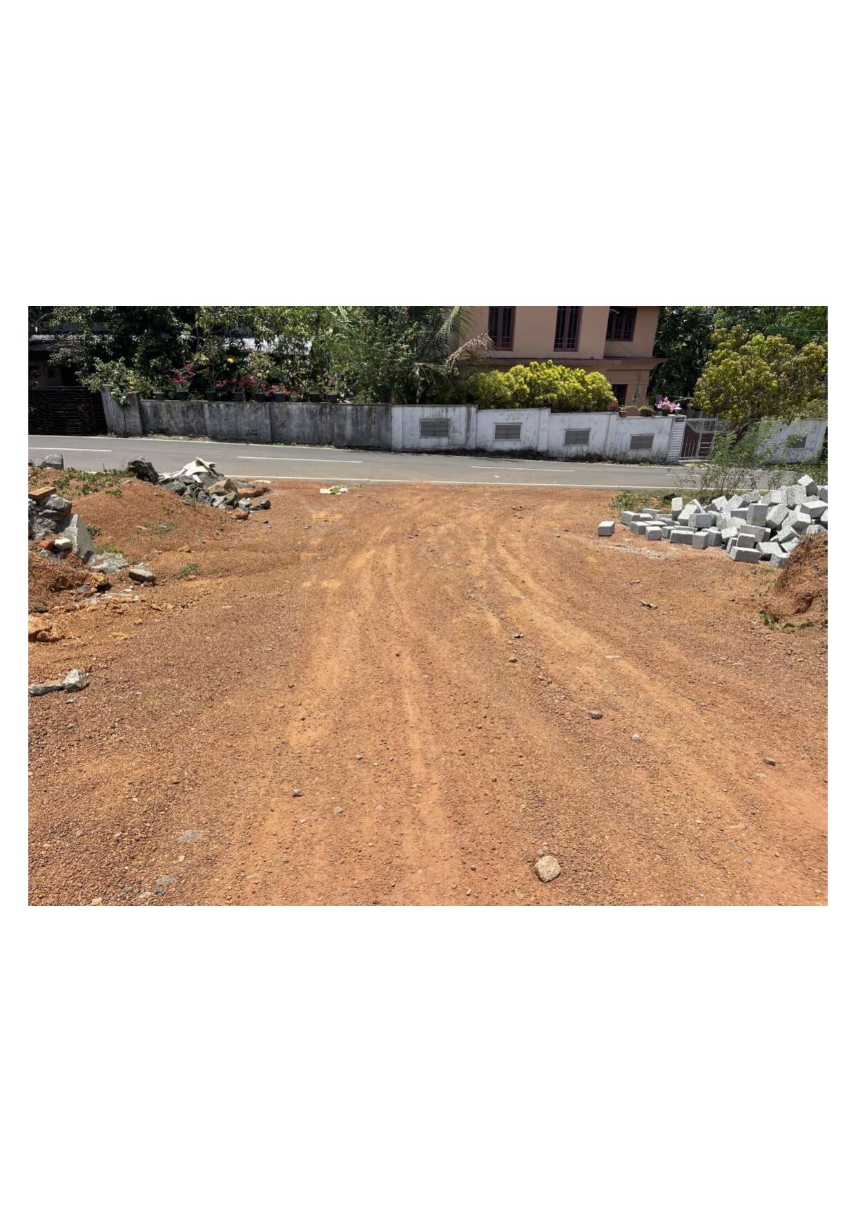 MEENA PAUL ALIAS MEENA MOBI