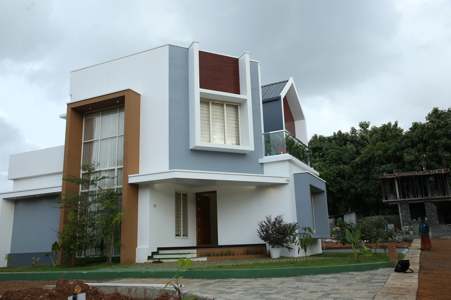 KAIRALI ANOKHA GARDENS