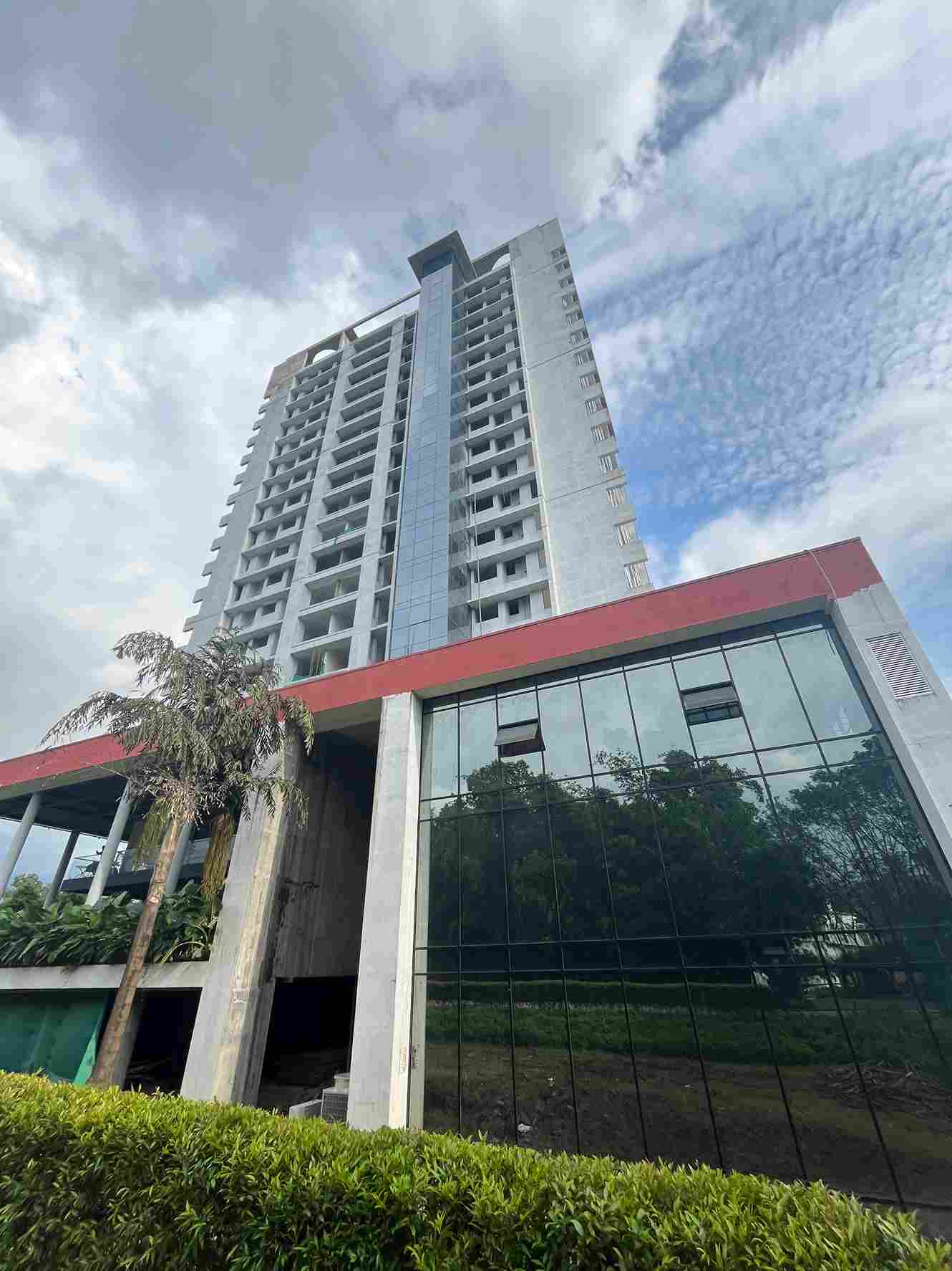 LANDMARK VILLAGE TOWER VII