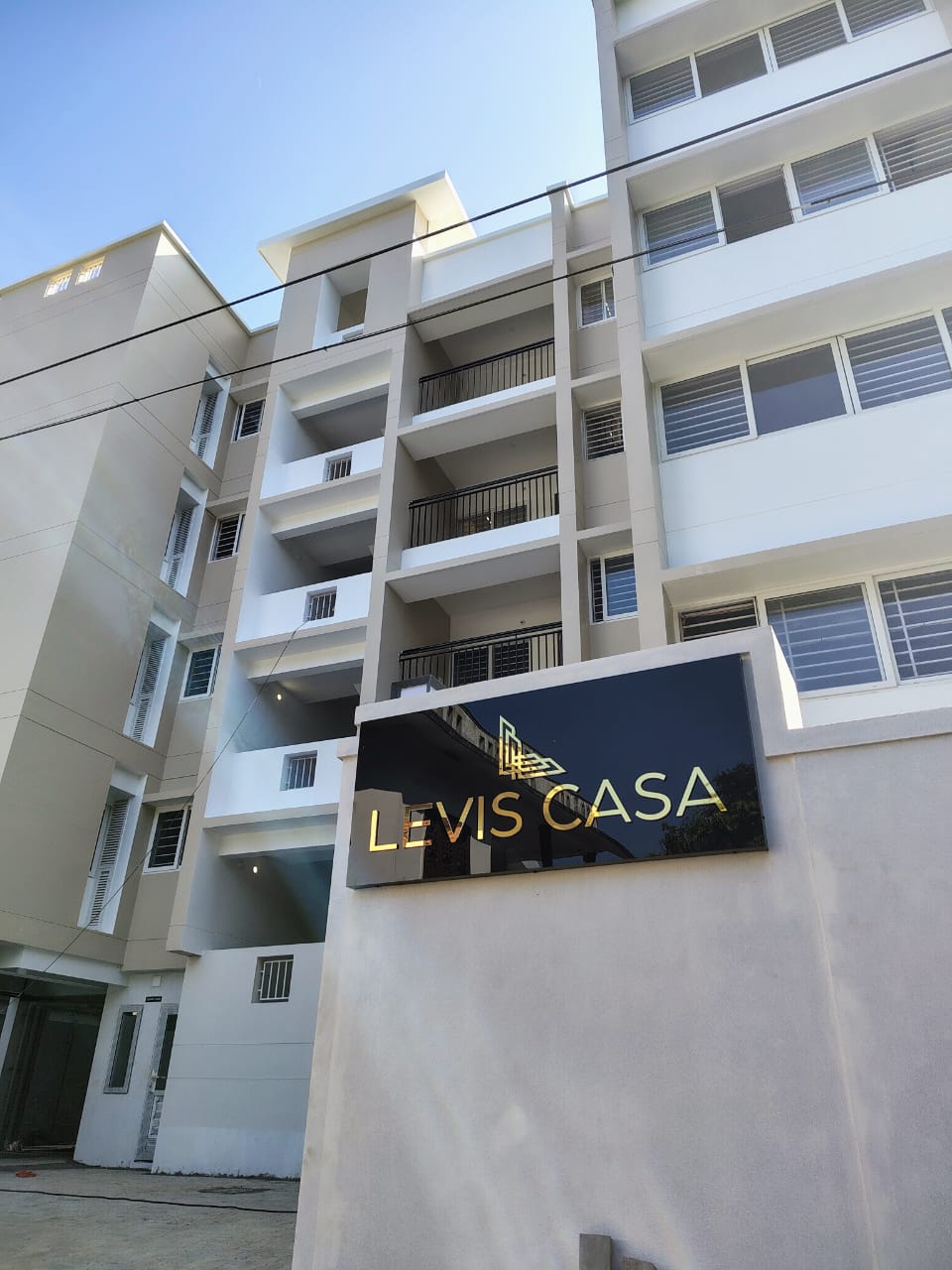 LEVIS CASA