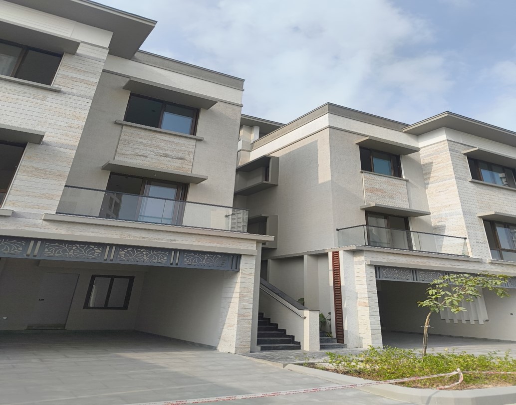 PRESTIGE HILLSIDE GATEWAY