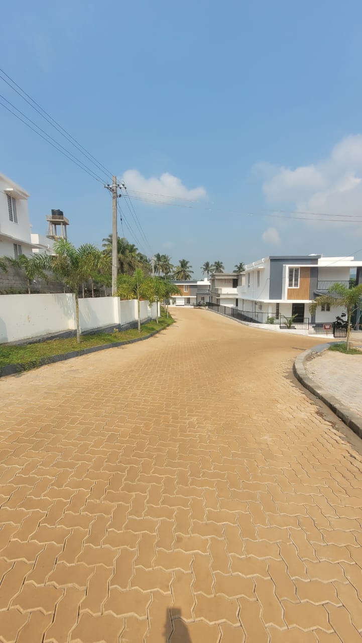 VICTORIA REALTORS UDAYAM