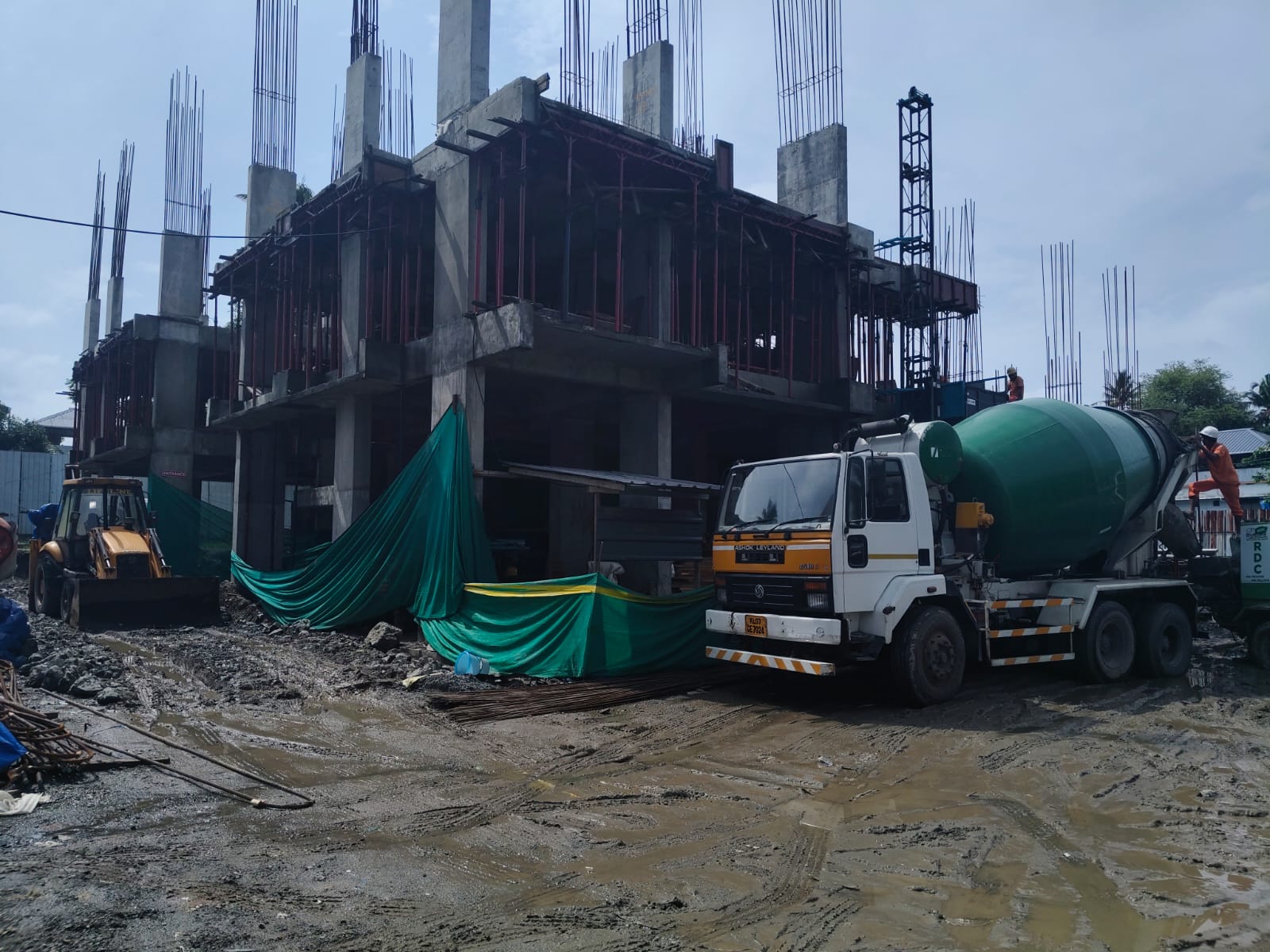 NATIONAL SIGNATURE TOWER 2