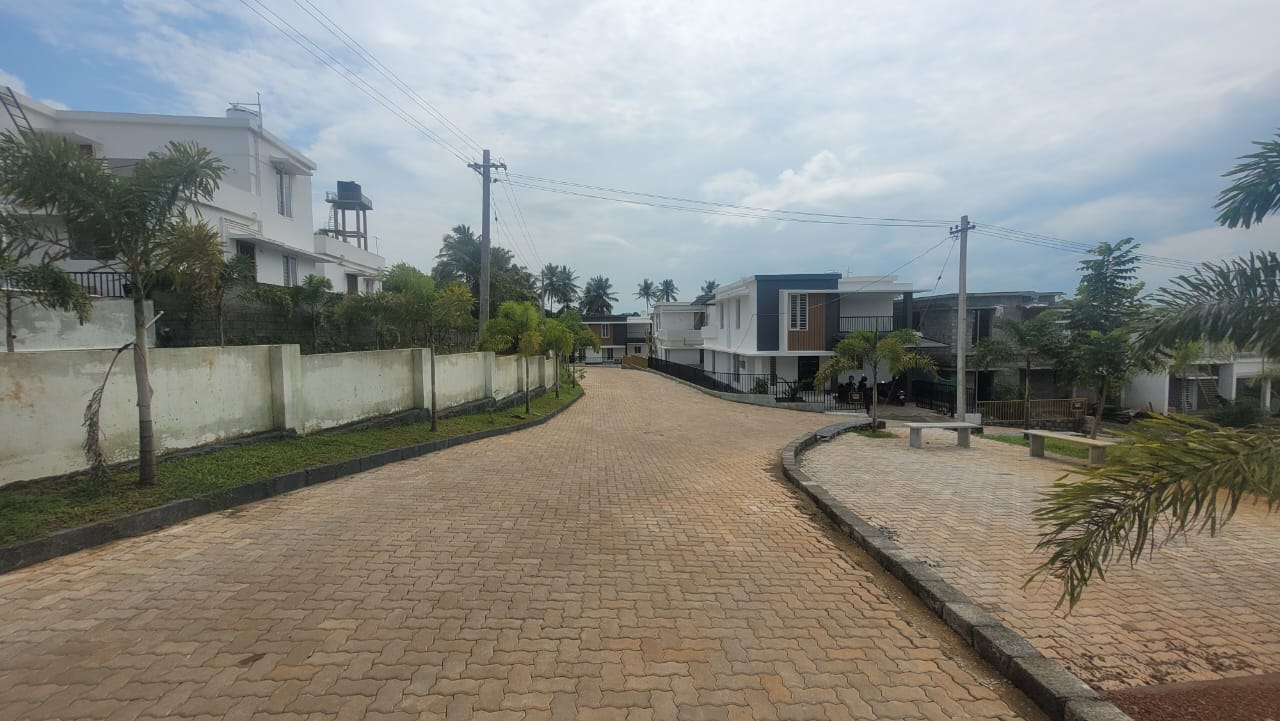 VICTORIA REALTORS UDAYAM