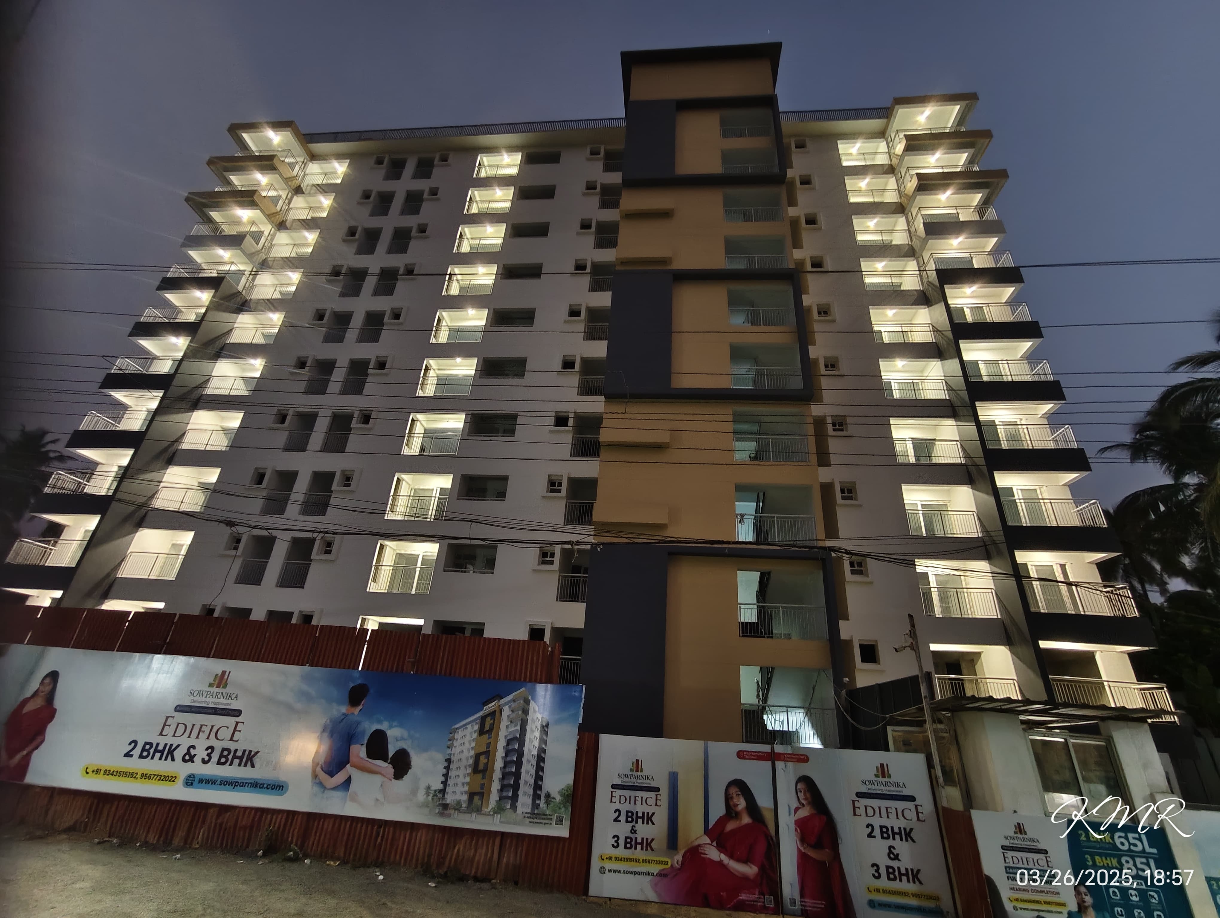 SOWPARNIKA EDIFICE