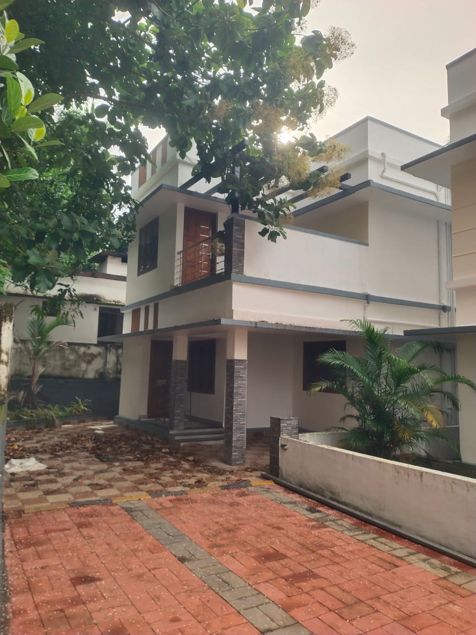 SANROYAL HASTHA VILLA