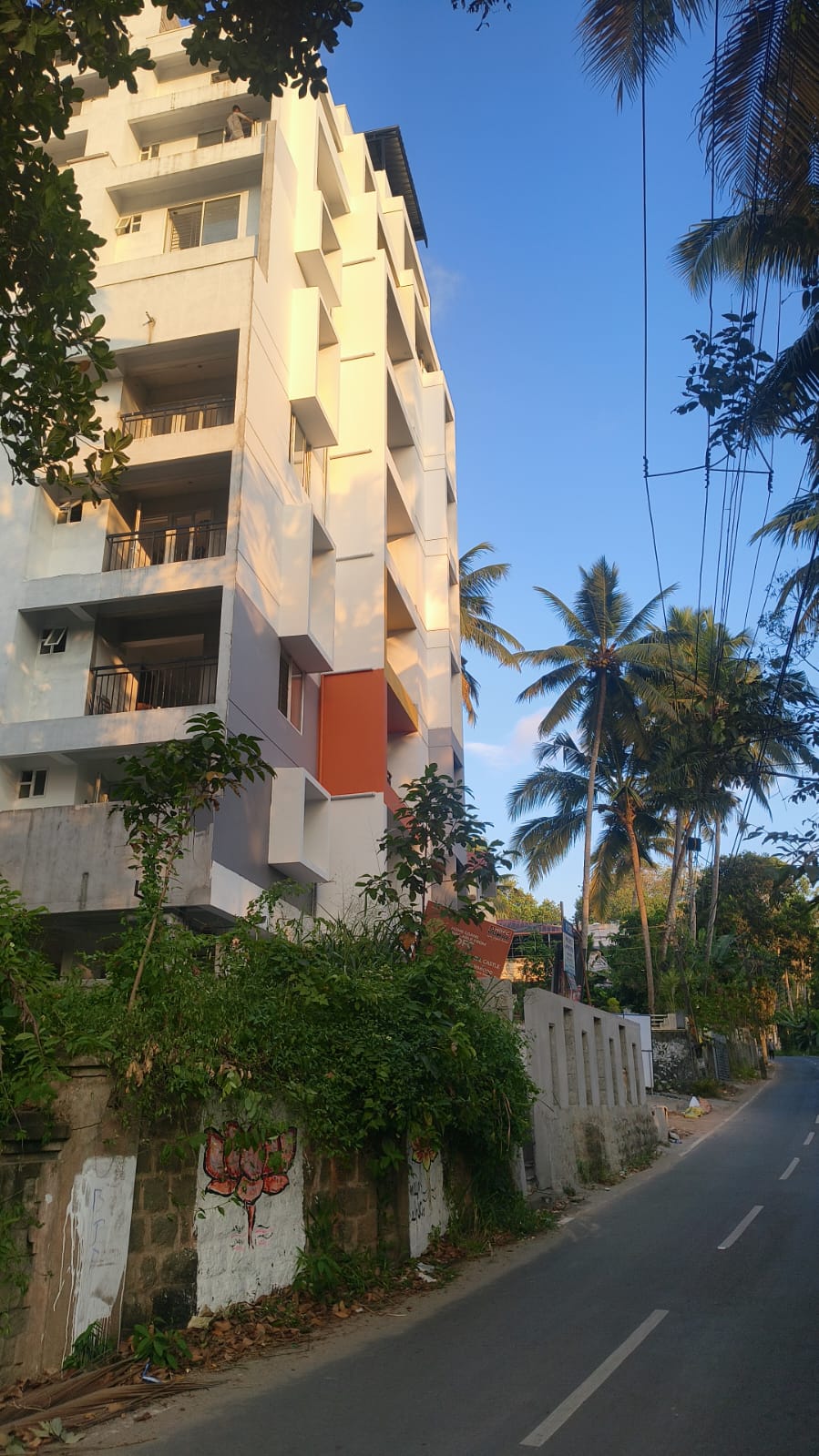 CREATIONS NEIL CASTLE