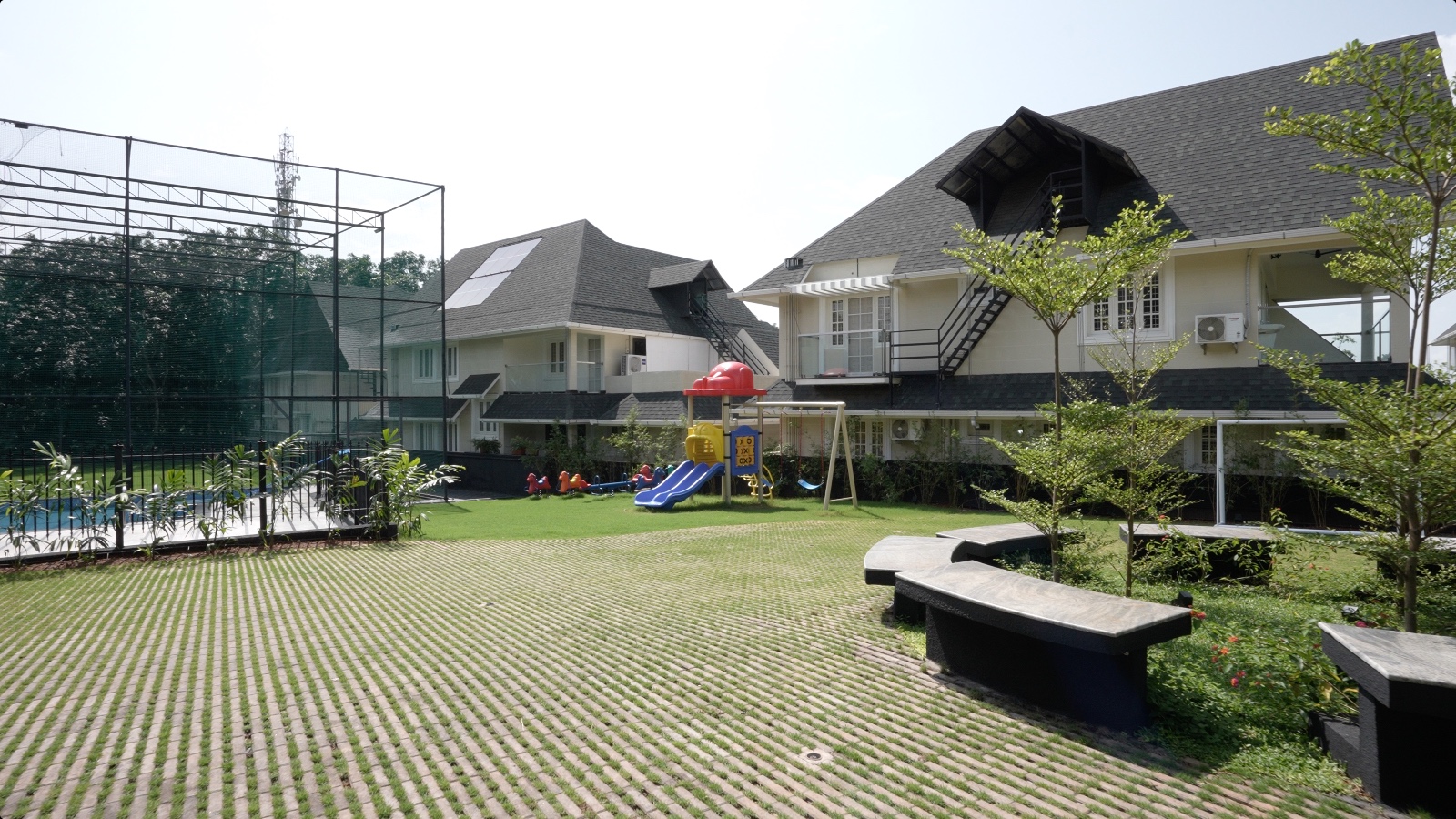 SCOTLAND YARD VILLAS