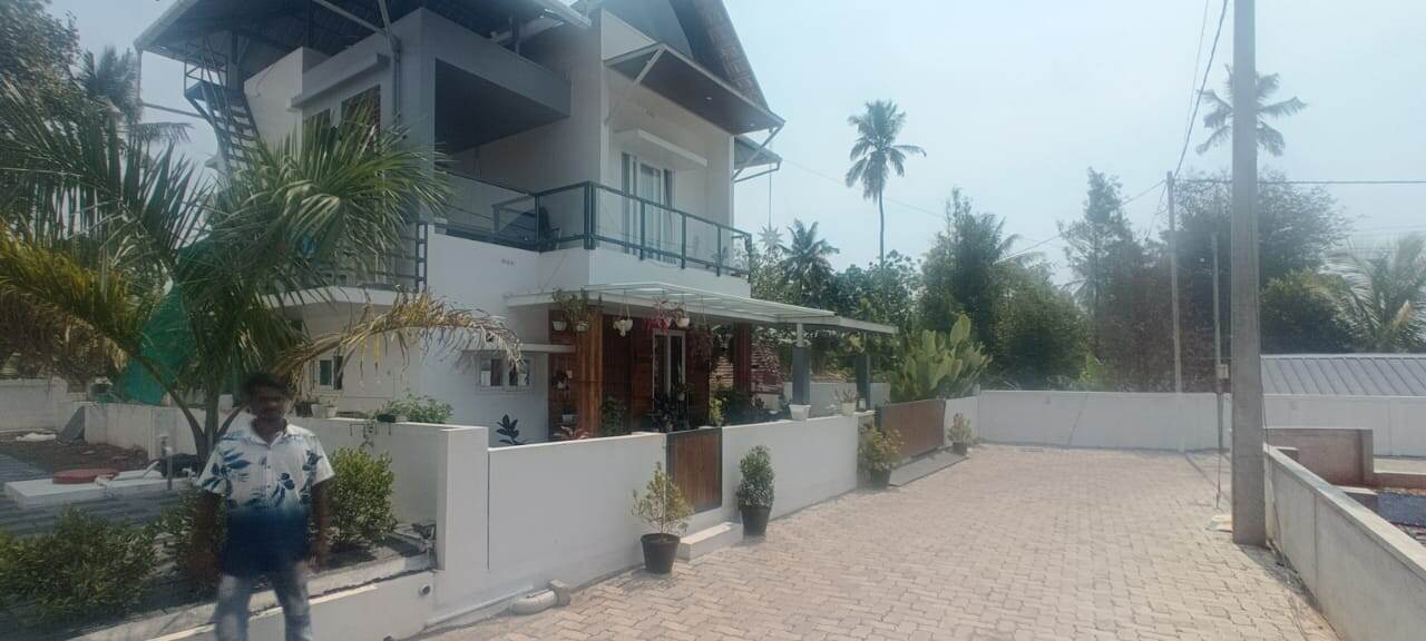 OMG SOVEREIGN VILLAS