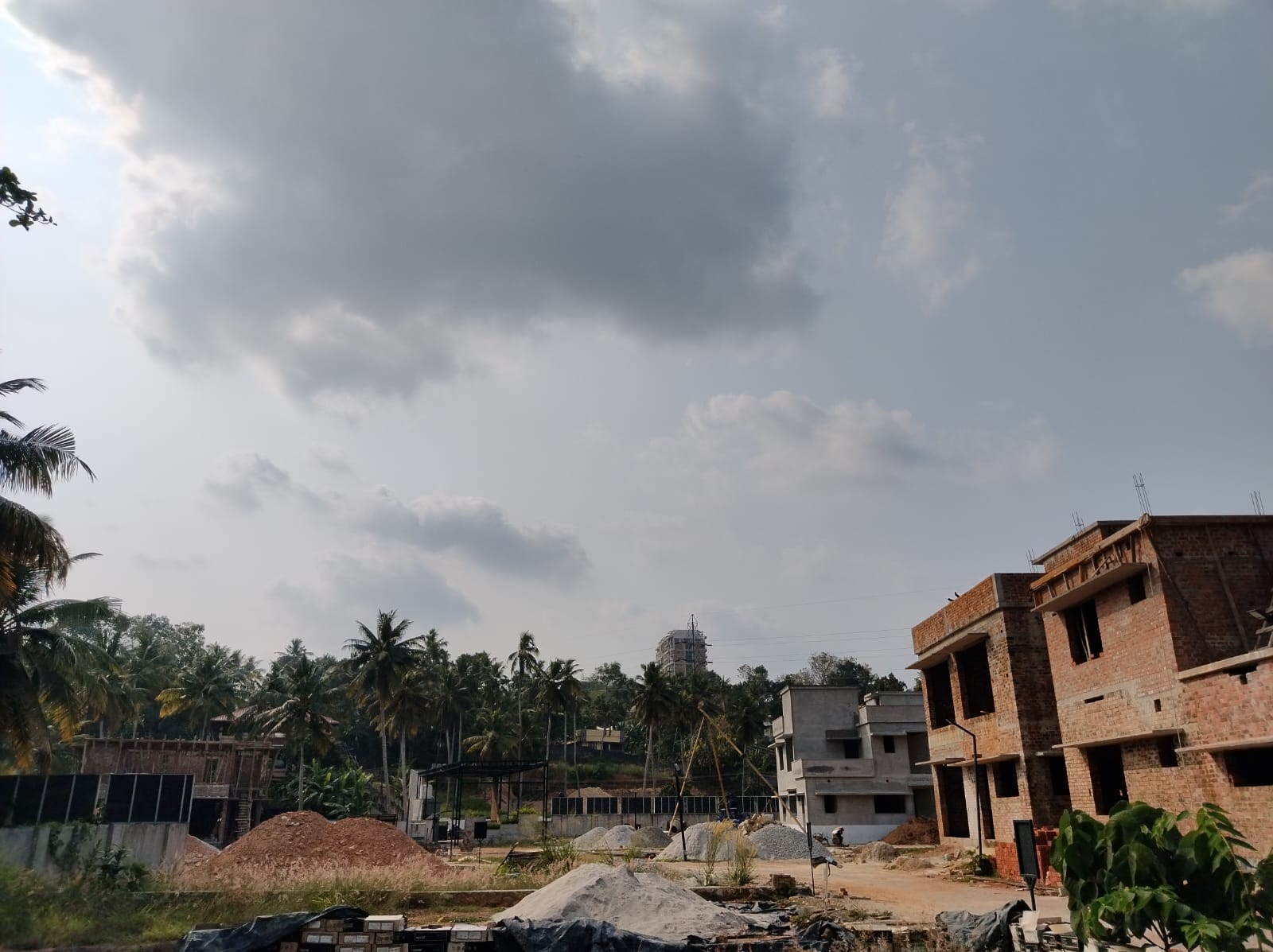 SHANOOR EMBASSY SQUARE